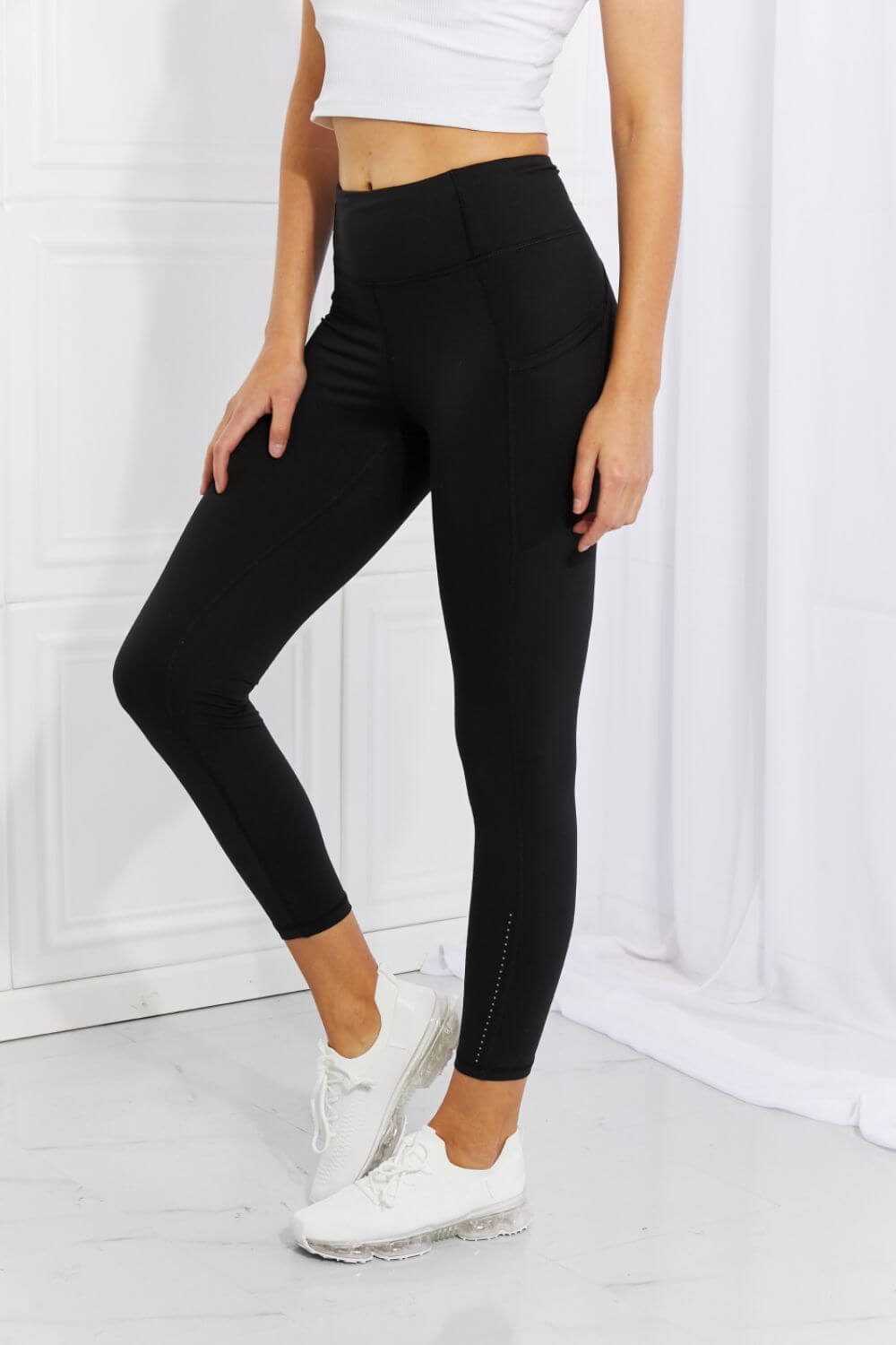 Full-Size Reflective Dot Active Leggings -