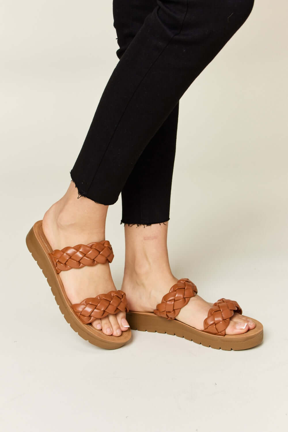 WILD DIVA Woven Dual Band Platform Sandals Whisky